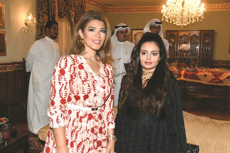 سارة القبندي وعبير العمر﻿