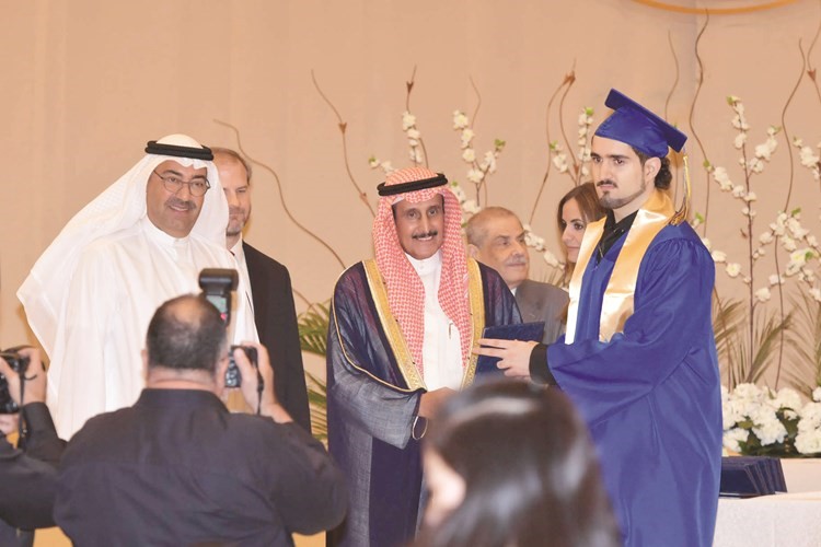 شهادة تقدير لخريج﻿