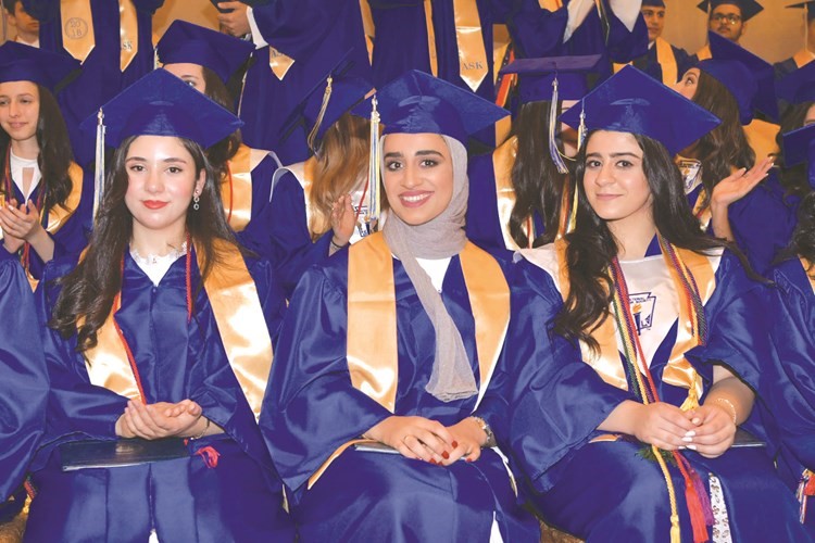 فرحة التخرج﻿