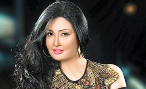 بالفيديو.. غادة عبد الرازق تنهال ضرباً على رامز جلال وتجبره على تغيير سيناريو الحلقة