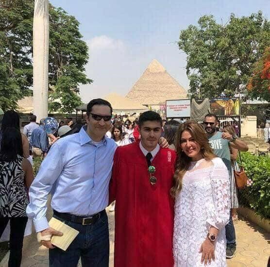 شاهد.. هكذا احتفلت أسرة مبارك بتخرج حفيده