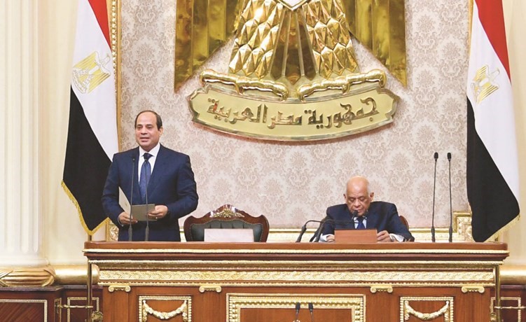 الرئيس السيسي اثناء ادائه اليمين الدستورية أمام مجلس النواب أمس 	( ا.ف.ب)﻿