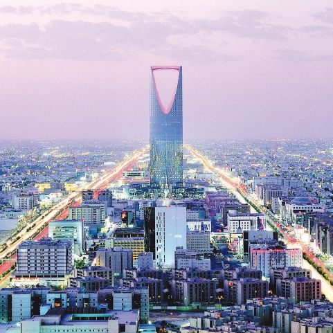 السعودية تهدد بعمل عسكري إذا نشرت قطر صواريخا مضادة للطائرات