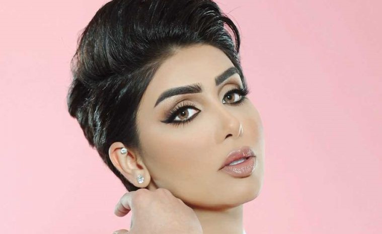 بالفيديو.. هنادي الكندري تفقد قدرتها على المشي وتنهار من البكاء على الهواء والسبب !