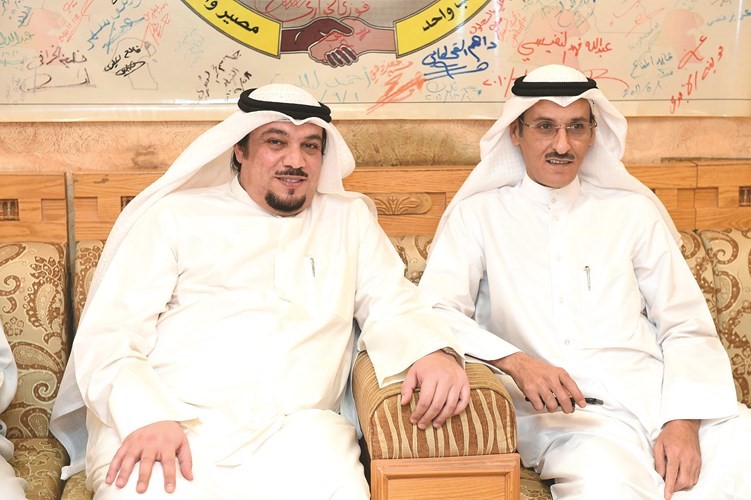 مختار الصليبخات حسين بوشيبة والزميل بندر المعطش﻿