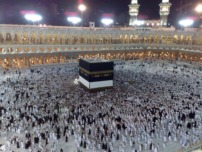 السعودية: 7 ملايين شخص أدوا العمرة..والقطريون مرحب بهم