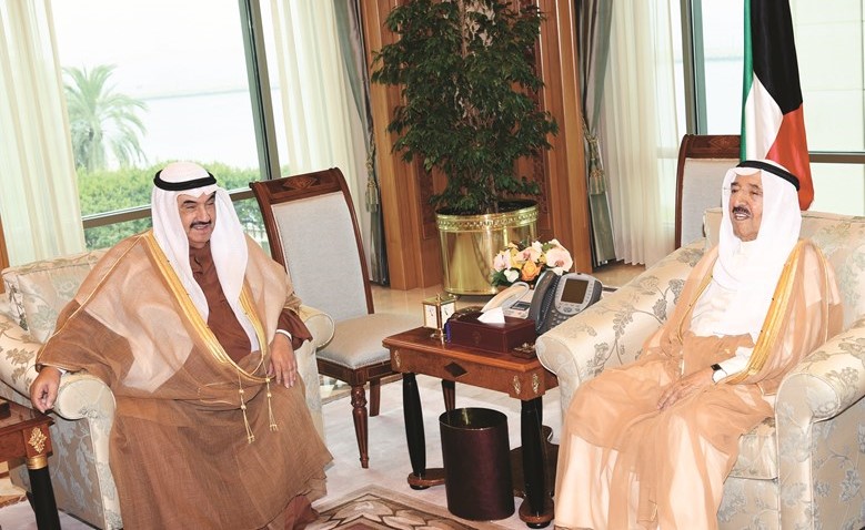 صاحب السمو الأمير الشيخ صباح الأحمد مستقبلا سمو الشيخ ناصر المحمد ﻿