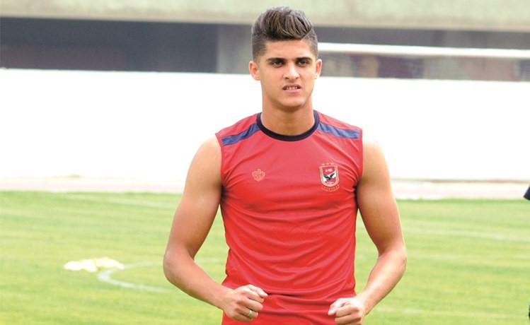 احمد الشيخ في طريقه الى الامارات ﻿