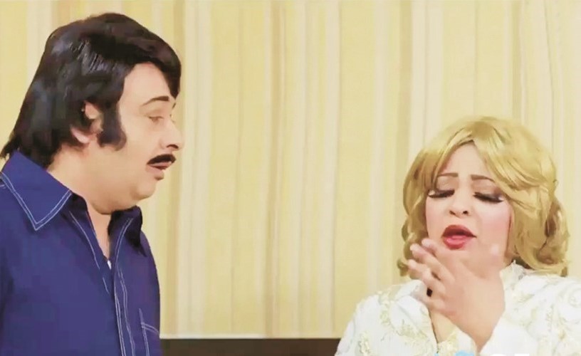 البلام أثناء تقليده إحدى الشخصيات﻿