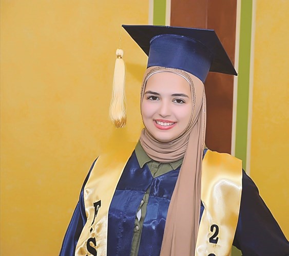 الطالبة المتفوقة زينة رمال﻿