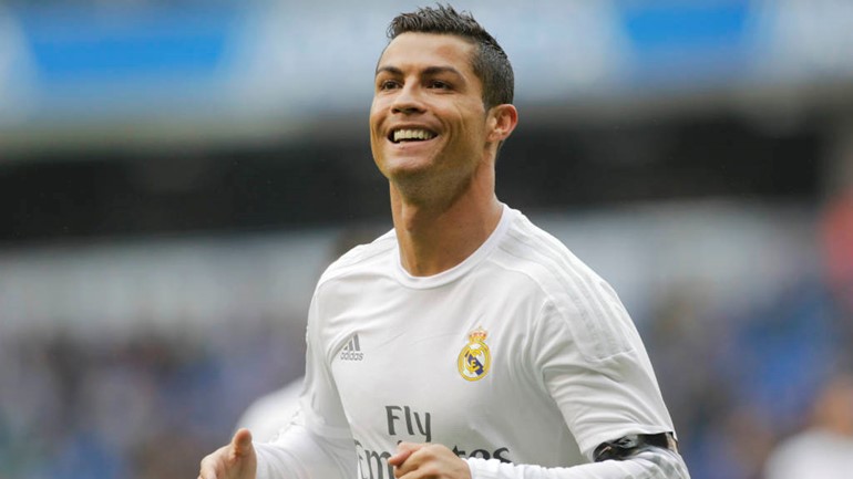 كريستيانو رونالدو يتخذ قراراً نهائياً بالرحيل عن ريال مدريد