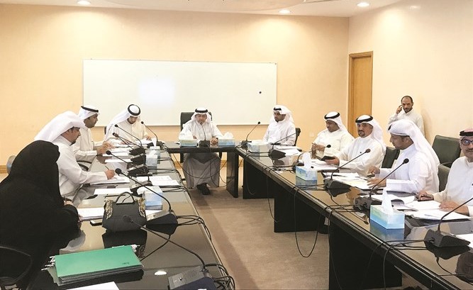 د. حسن كمال مترئسا اجتماع لجنة العاصمة﻿