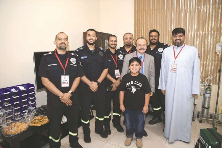 الطاقم الطبي لتوفير الخدمات للمصلين﻿