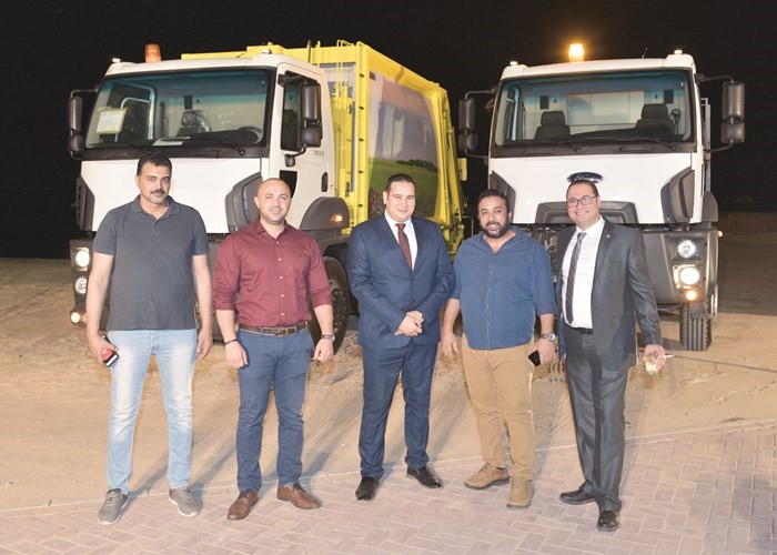 ضيوف الغبقة يتعرفون على مجموعة من شاحنات فورد الإنشائية والجرارة﻿