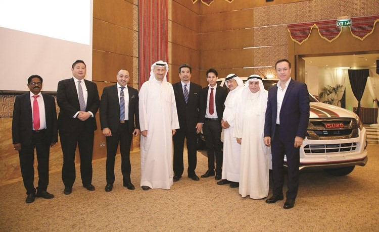 إداريو بهبهاني مع الضيوف﻿