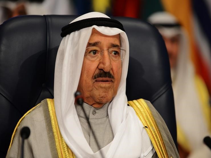 سمو الأمير يعزي ملك البحرين بوفاة الشيخة هالة بنت دعيج ال خليفة