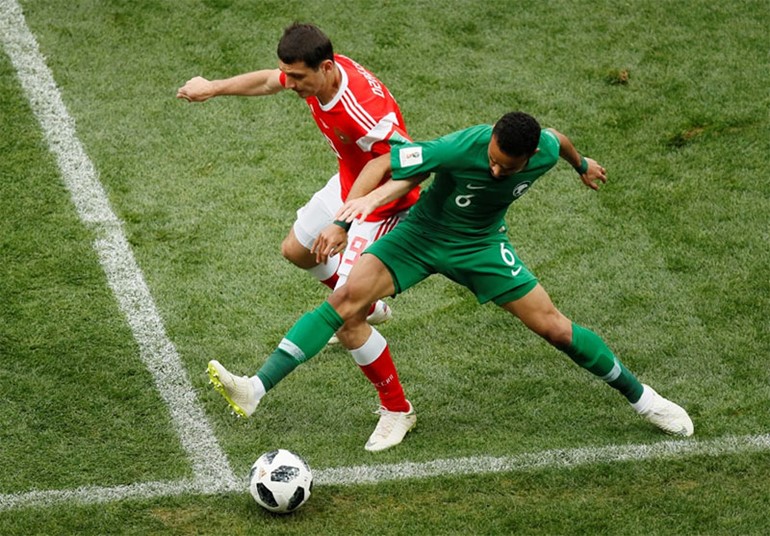 "الدب الروسي" يقسو على "الصقور الخضر" ويسقطهم بخماسية نظيفة في افتتاح "كأس العالم 2018"