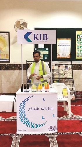 مبادرة توزيع المياه على العمال في العشر الأواخر﻿