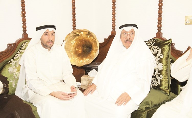 عبدالحميد القطان ونجله أحمد القطان﻿
