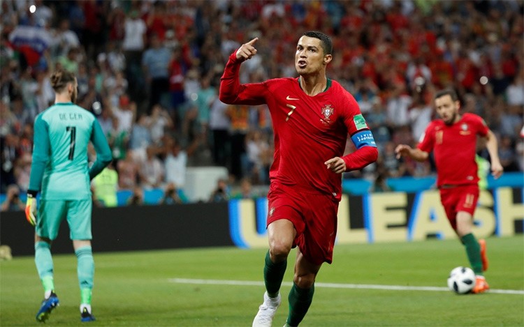 نهاية مباراة البرتغال واسبانيا بالتعادل 3 - 3