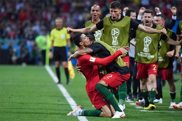 نهاية مباراة البرتغال واسبانيا بالتعادل 3 - 3