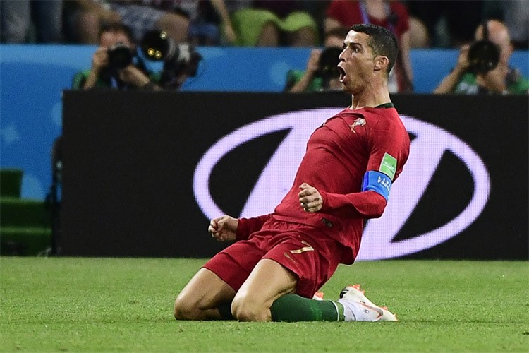 نهاية مباراة البرتغال واسبانيا بالتعادل 3 - 3