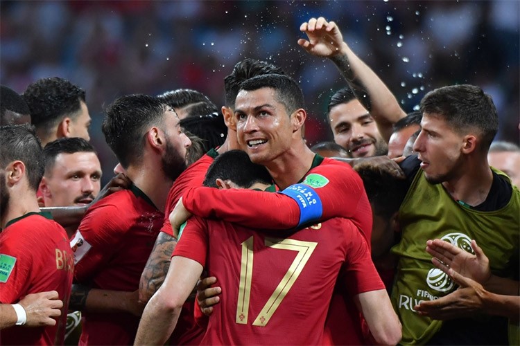 نهاية مباراة البرتغال واسبانيا بالتعادل 3 - 3