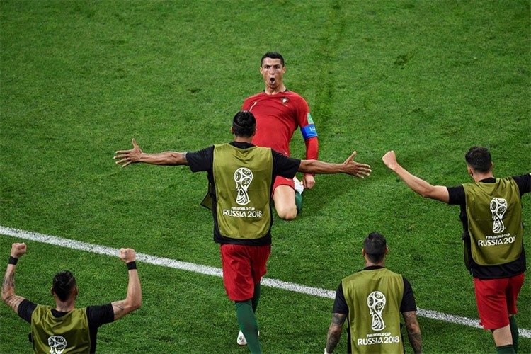 نهاية مباراة البرتغال واسبانيا بالتعادل 3 - 3