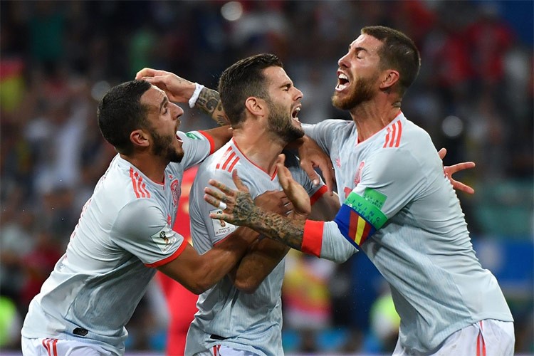 نهاية مباراة البرتغال واسبانيا بالتعادل 3 - 3