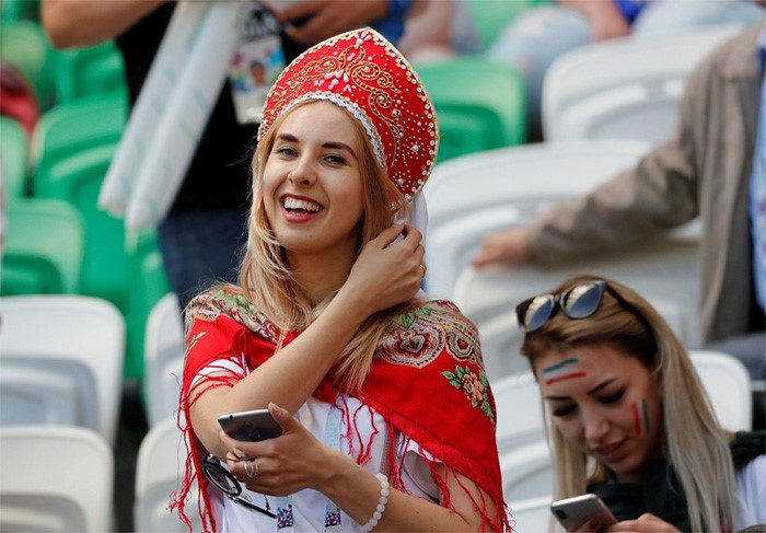 فرنسا تتخطى أستراليا وتتغلب عليها بهدفين لهدف