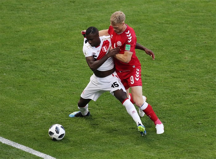 الدنمارك تتغلب على بيرو بهدف نظيف