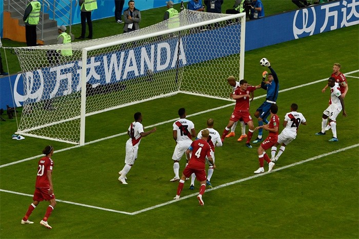 الدنمارك تتغلب على بيرو بهدف نظيف