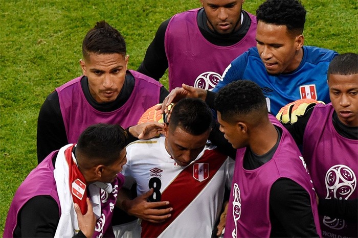 الدنمارك تتغلب على بيرو بهدف نظيف