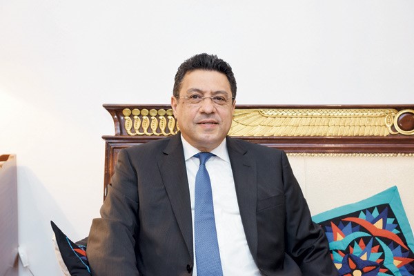  السفير طارق القوني 
