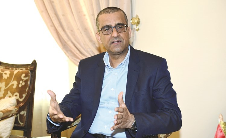 بالفيديو.. السفير التونسي أحمد بن الصغير لـ «الأنباء»: القرعة لم تخدم نسور قرطاج وآمال التونسيين كبيرة لتجاوز الصعوبات