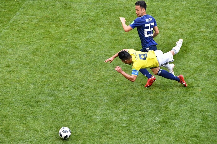 منتخب "الساموراي" يبدأ طريقه إلى دور الـ 16 متفوقاً على كولومبيا بهدفين