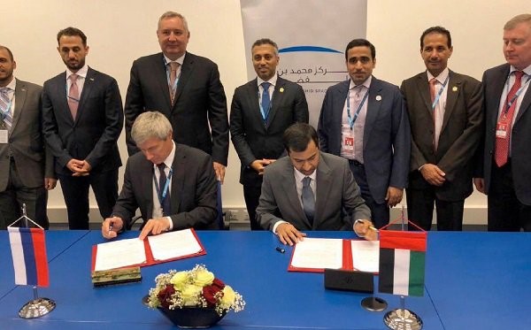 روسيا والامارات توقعان اتفاقية لاعداد رائد فضاء اماراتي