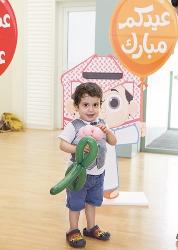 «الوطني» يُشارك الأطفال فرحة العيد في مستشفاه التخصصي