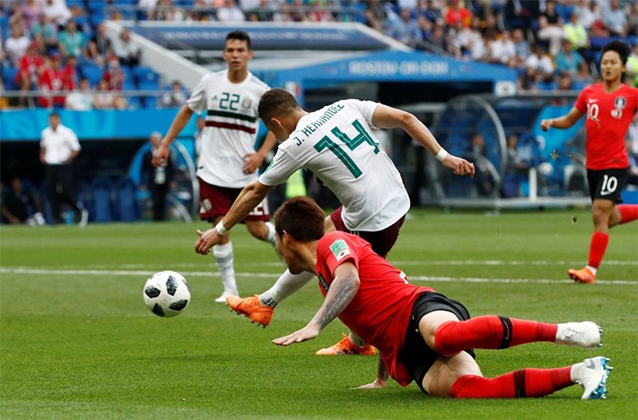 المكسيك تفوز على كوريا الجنوبية بهدفين مقابل هدف وتتأهل لدور الـ 16