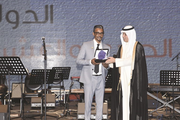 د.بدر الدويش مكرما المايسترو د.راشد النويشير﻿