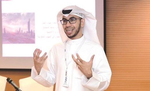 م. طارق الدرباس متحدثا ﻿