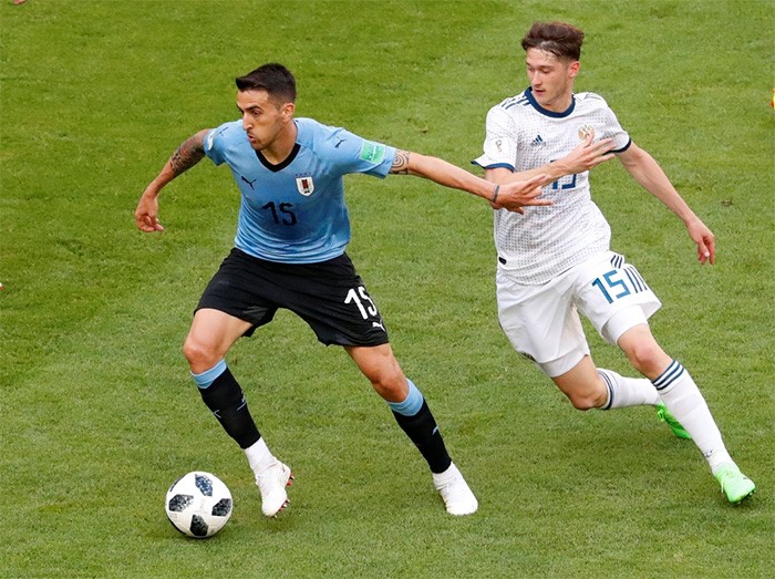الأوروغواي تتصدر المجموعة الأولى بعد تغلبها على روسيا بثلاثية نظيفة
