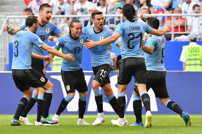 الأوروغواي تتصدر المجموعة الأولى بعد تغلبها على روسيا بثلاثية نظيفة
