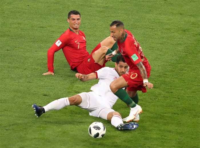 البرتغال يتأهل لدور الـ 16 بعد تعادله الإيجابي مع إيران