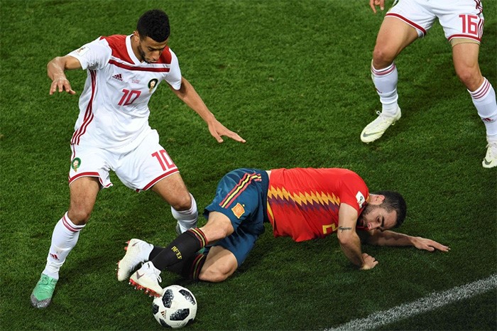 إسبانيا تتأهل لدور الـ 16 رغم تعادلها مع المنتخب المغربي
