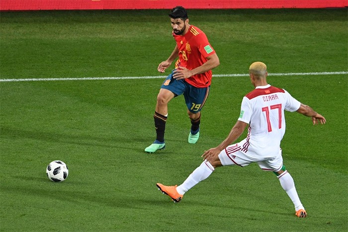 إسبانيا تتأهل لدور الـ 16 رغم تعادلها مع المنتخب المغربي