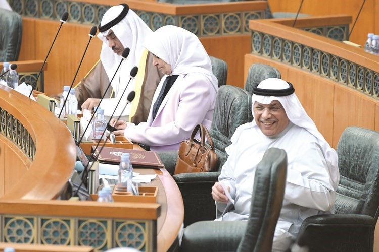 الشيخ خالد الجراح وهند الصبيح﻿