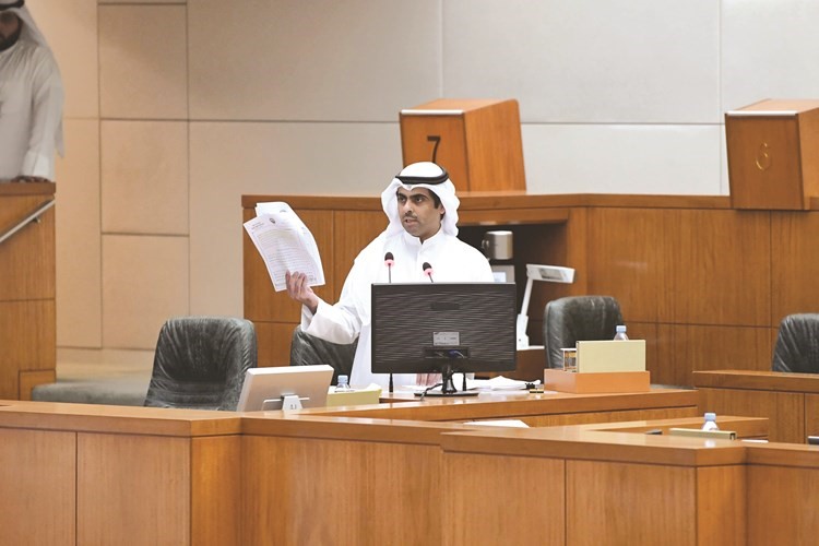 رياض العدساني﻿