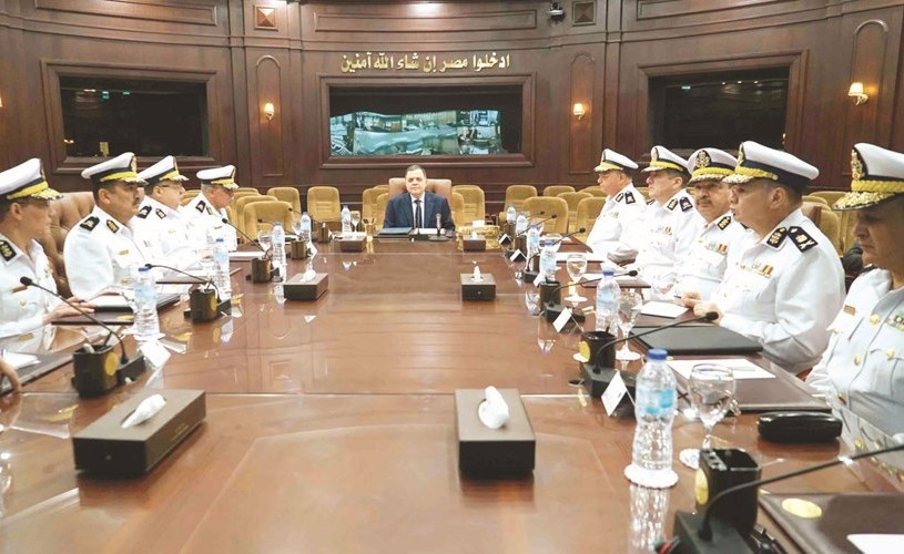 جانب من اجتماع وزير الداخلية الجديد مع القيادات الأمنية﻿