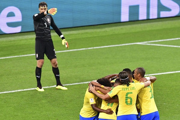 البرازيل تتقدم بهدفين على صربيا